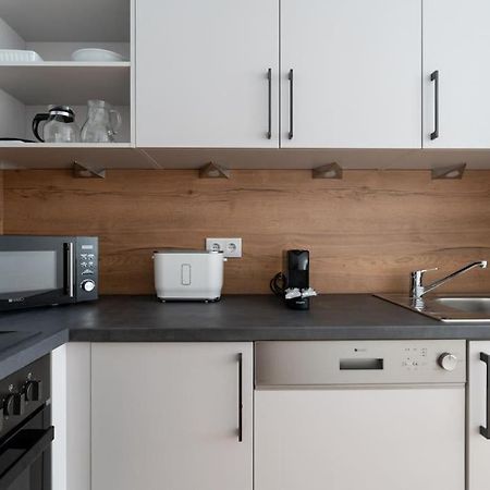 1Br Haven With Swift City Access By Hm Wenen Buitenkant foto
